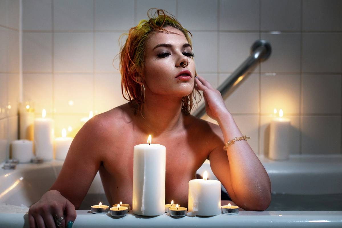 Why Aromatherapy Associates Bath and Shower Oil Might Be the Missing Piece in Your Self-Care Routine