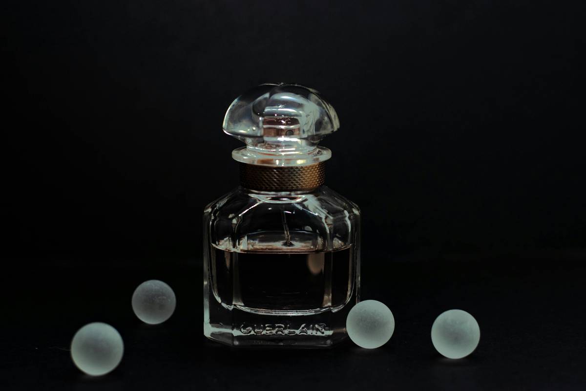 Why Your Bath and Body Perfume Oil Isn’t Working (And How to Fix It for Real)